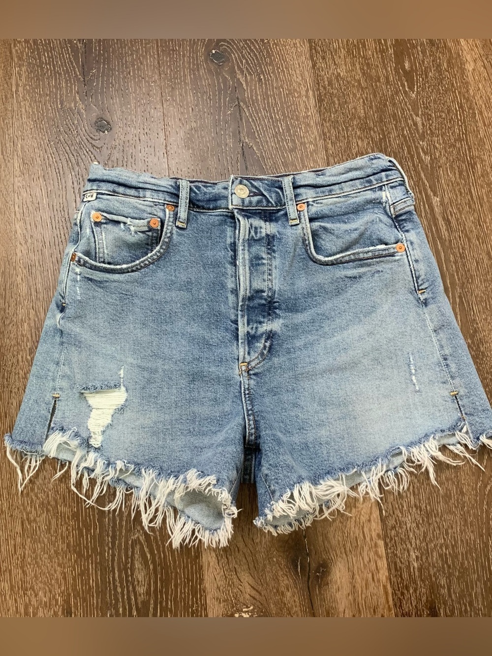 Citizens for humanity Womens blue Marlow distressed jean shorts 27